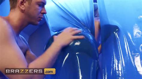 Women Rabudas White Girl With Big Ass Giving The Ass Pro Grown Man Tarado Tasty Cnn Amador