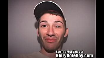 El Flaco Joven Latino Anthony Va Al Gloryhole XVIDEOS