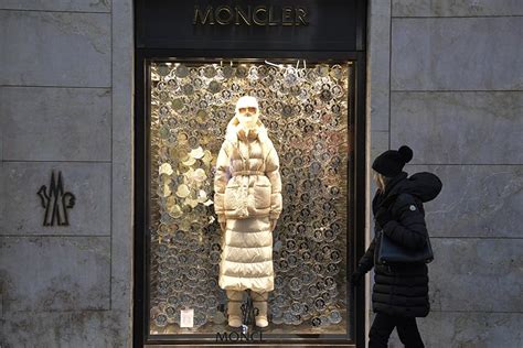 Moncler Il Fatturato 2023 Sfiora I 3 Miliardi Di Euro