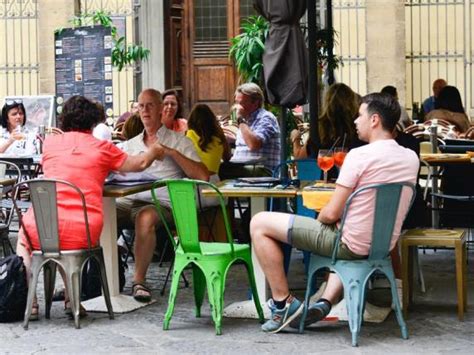 Firenze multe più salate per i furbetti dei tavolini Corriere it