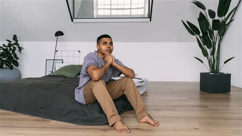 5 Reasons Not To Put A Mattress On The Floor — And 3 Why You Should Toms Guide