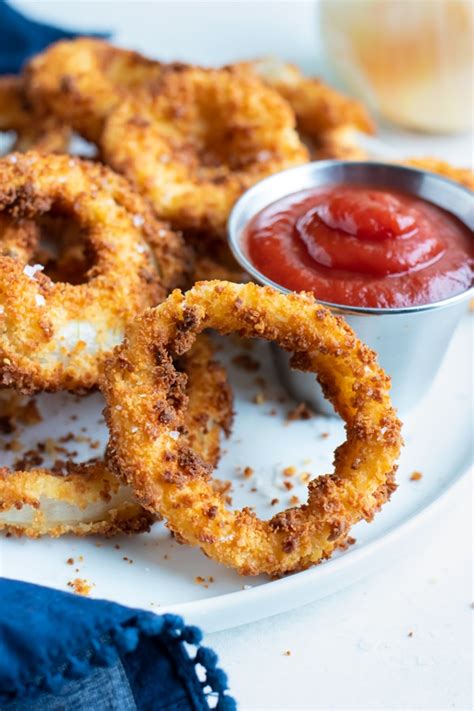 Crispy Air Fryer Onion Rings Recipe - Evolving Table