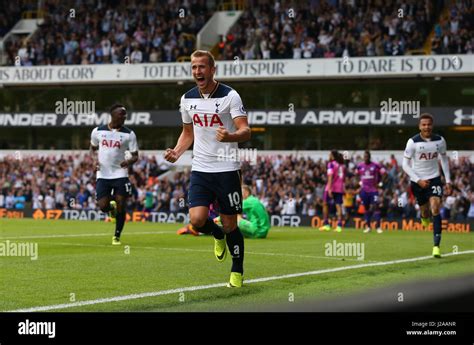 Harry Kane Tottenham Hotspurs Stockfotos Und Bilder Kaufen Alamy