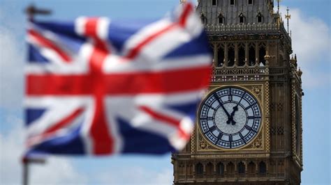 L Gislatives Britanniques Victoire Crasante Des Travaillistes Selon