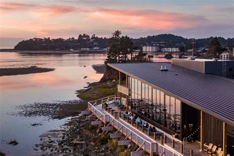 Beer Lovers Guide To The Oregon Coast Oregon Coast Visitors Association