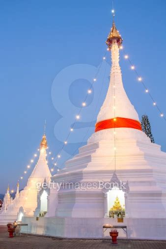 Wat Phra That Doi Kong Mu Temple Stupa