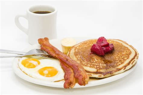 Pancakes, eggs and bacon | Tasty dishes, Delicious, Cuisine