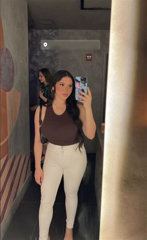 Busty In Brown Nudes Busty Hide NUDE PICS ORG