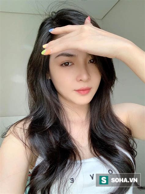 Hot girl phẫu thuật thẩm mỹ Vũ Thanh Quỳnh sau 7 năm lột xác