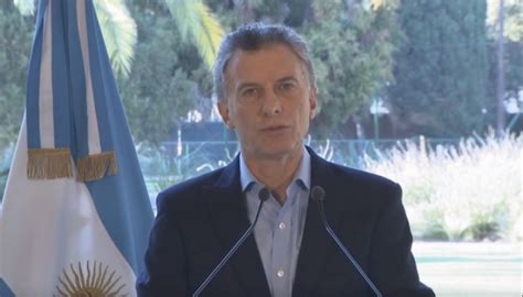 Macri Acord Con El Fmi El Adelanto De Fondos Para Devolver La