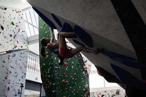 BOULDER Orobia Climbing