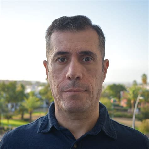 Saman Barakat – Medium