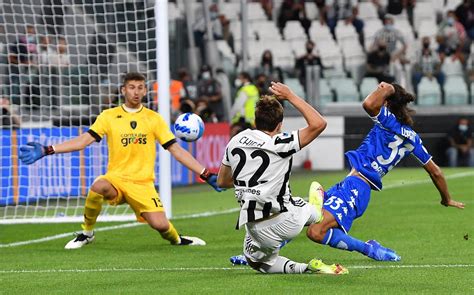 Juventus Empoli Le Pagelle Gi Crisi Dei Bianconeri Allegri