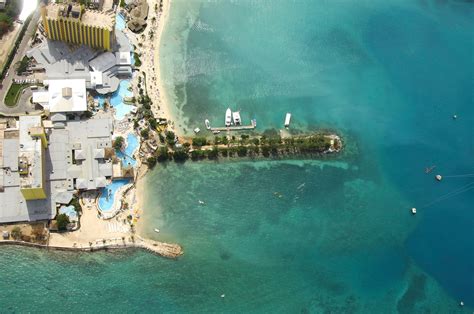 Sunset Jamaica Grande Resort in Ocho Rios, Jamaica - Marina Reviews