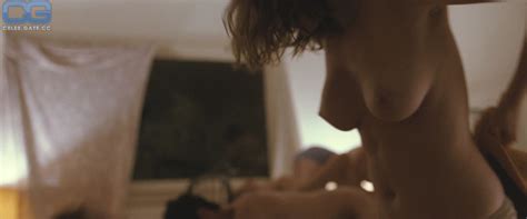 Elizabeth Olsen Nude Pictures Photos Playboy Naked Topless Fappening