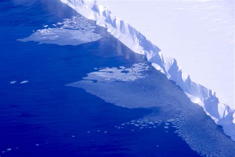 Polar Photo Gallery – Earth & Space Research 