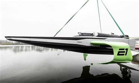 E1 Series World S First All Electric Raceboat WordlessTech