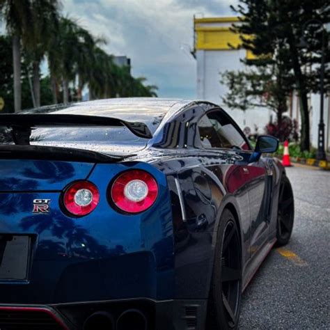 Nissan GTR R35 Stage 2 Tuned Rental - Performance Car | Royal Car Rentals