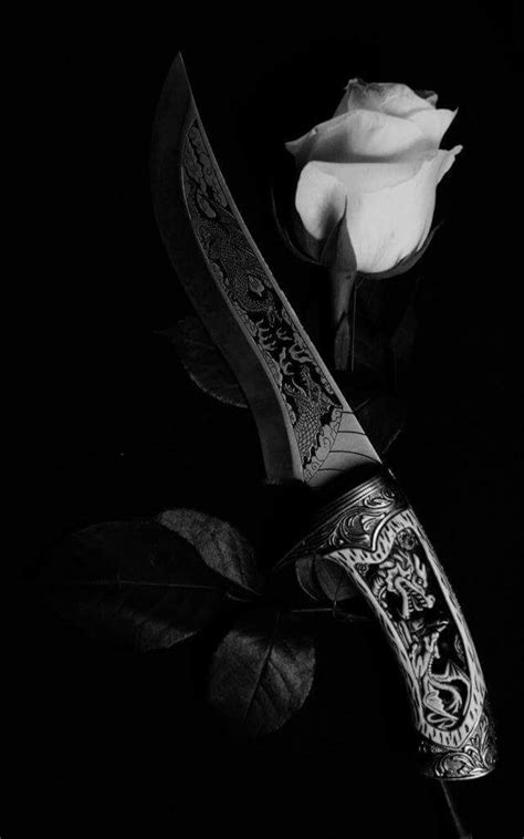 Pin By Lisa French On Touch My Soul Pretty Knives Dark Photography