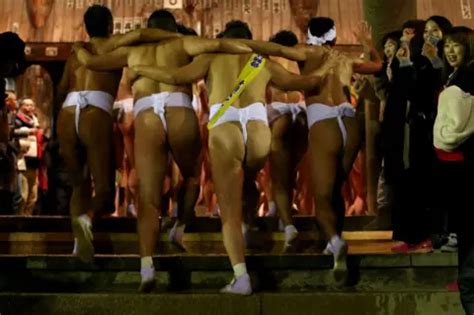 Saidaiji Eyo Near Naked Crowds Hunt For Lucky Sticks At Japan Festival