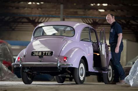 pictures show classic cars  place  great british car journey