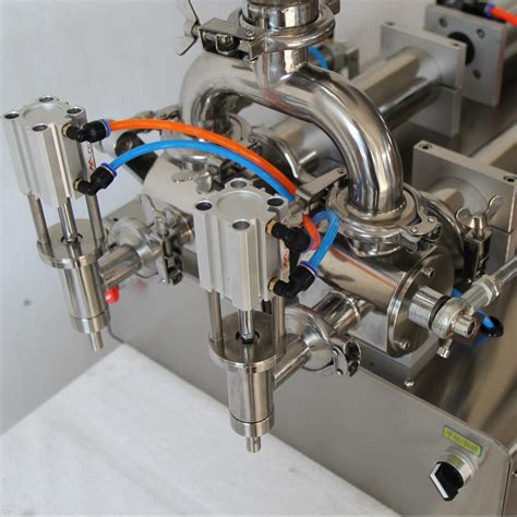 Double Nozzle Pneumatic Semi Automatic Filling Machine