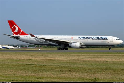 Tc Jok Airbus A Turkish Airlines Marin Ghe Jetphotos