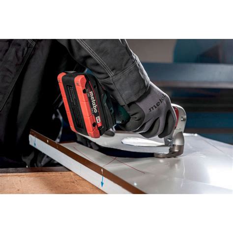 Ножницы аккумуляторные для листового металла Metabo SCV 18 LTX BL 1.6 ...