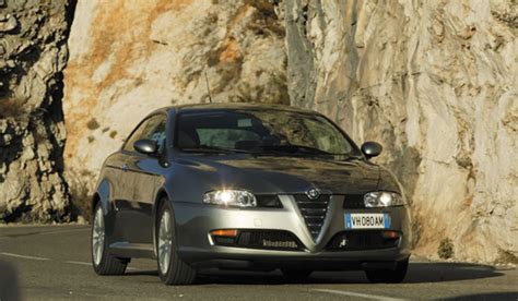 2003 ALFA-ROMEO Gt - Sport car technical specifications and performance