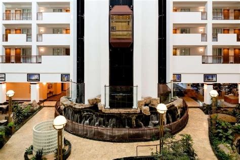 Embassy Suites Portland Airport - Portland, OR | Tripster