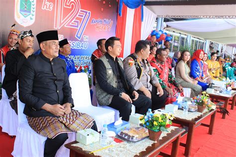 Ketua Dan Anggota DPRD Kabupaten Kapuas Hulu Hadiri Acara Peringatan