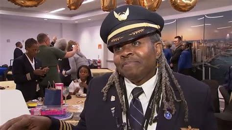 United Airlines’ First Black Female Pilot, Theresa Claiborne Bids ...