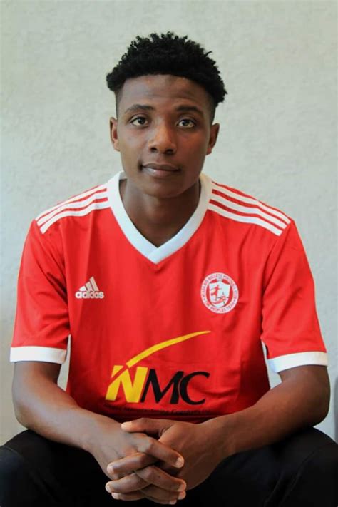 Peter Banda follows dad's footsteps to sign for Nyasa Big Bullets | Malawi 24 | Latest News from ...