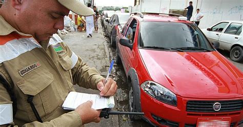 G1 Manaustrans autua 123 motoristas durante fiscalização na capital