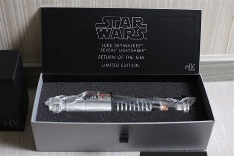 Luke Skywalker Efx Reveal Lightsaber Rotj Limited Edition