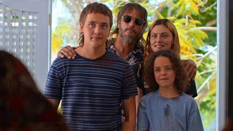 ‘Boy Swallows Universe’ Trailer: Travis Fimmel Stars In Netflix Coming ...