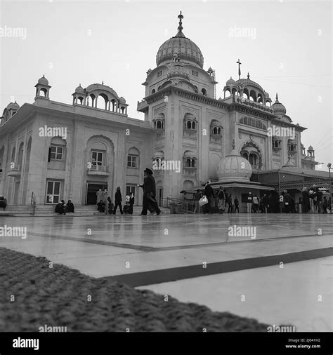 Gurdwara Bangla Sahib is the most prominent Sikh Gurudwara, Bangla ...