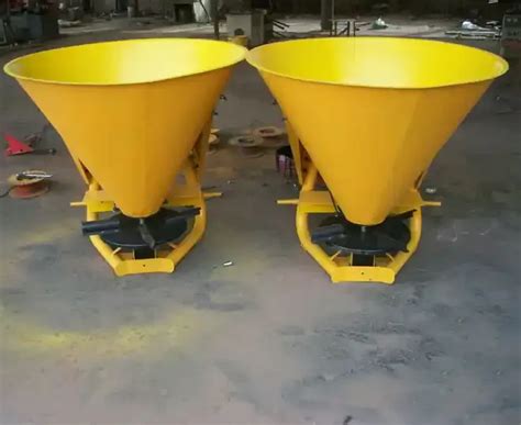 Best Rear Throw Pasture Fertilizer Spreading Machine Manure Spreaders