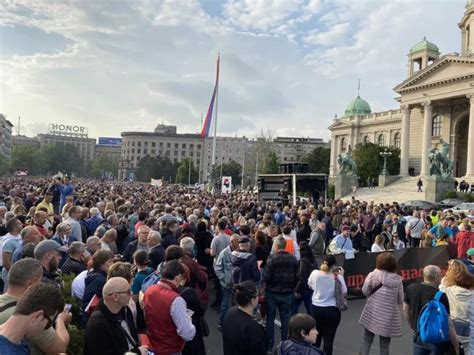 Novi Masovni Protesti U Beogradu Protiv Poticanja Nasilja U Javnom