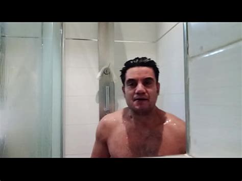 YURI GAÚCHO PAU DURO E GOZADA NO BANHO FULL ON RED XVIDEOS