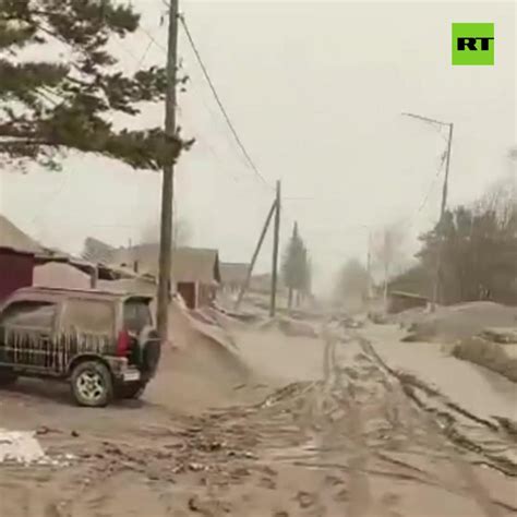 Kamchatka volcano eruption spews massive cloud - One News Page VIDEO