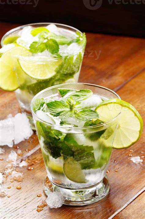 Mojito with lime 726346 Stock Photo at Vecteezy