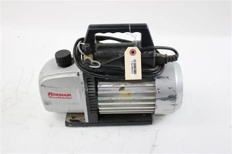 Robinair VacuMaster Vacuum Pump Property Room