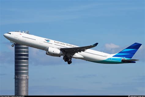 PK GPZ Garuda Indonesia Airbus A330 343 Photo By Suparat Chairatprasert