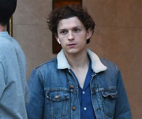 Fran Multi Saw MoM On Twitter Tom Holland Wearing A Jean Jacket