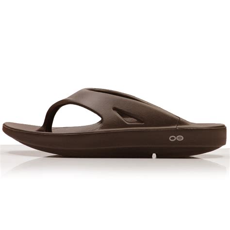 Oofos Men S Ooriginal Recovery Flip Mocha The Running Outlet