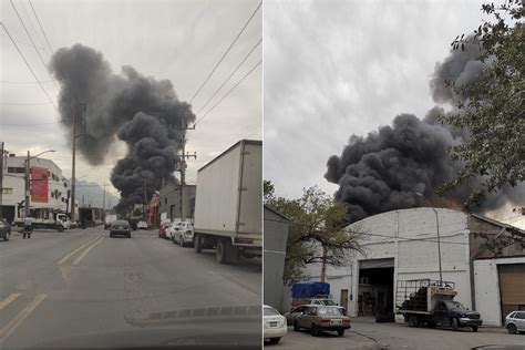 Incendio En Monterrey Se Quema Bodega En La Colonia Del Norte