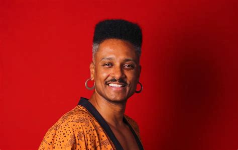 Ator de Vai na Fé revela que passou por sessão de cura gay e desabafa Era torturante Pheeno