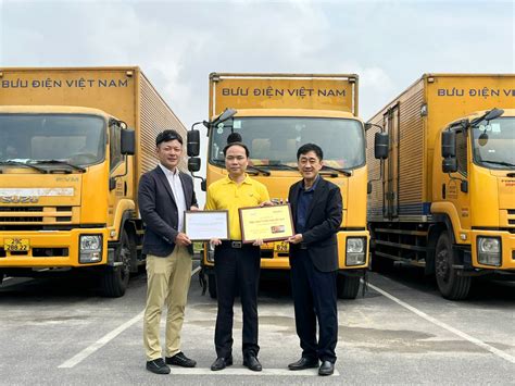 ISUZU VIET NAM EXPRESSES GRATITUDE TO VIETNAM POST (VN POST) FOR ...