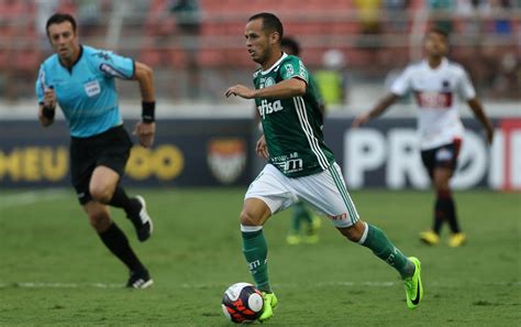 Em Jogo Equilibrado Palmeiras Superado Pelo Ituano E Sofre Primeiro